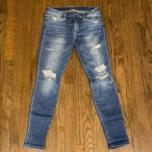 Joe’s distressed skinny Jean size 29